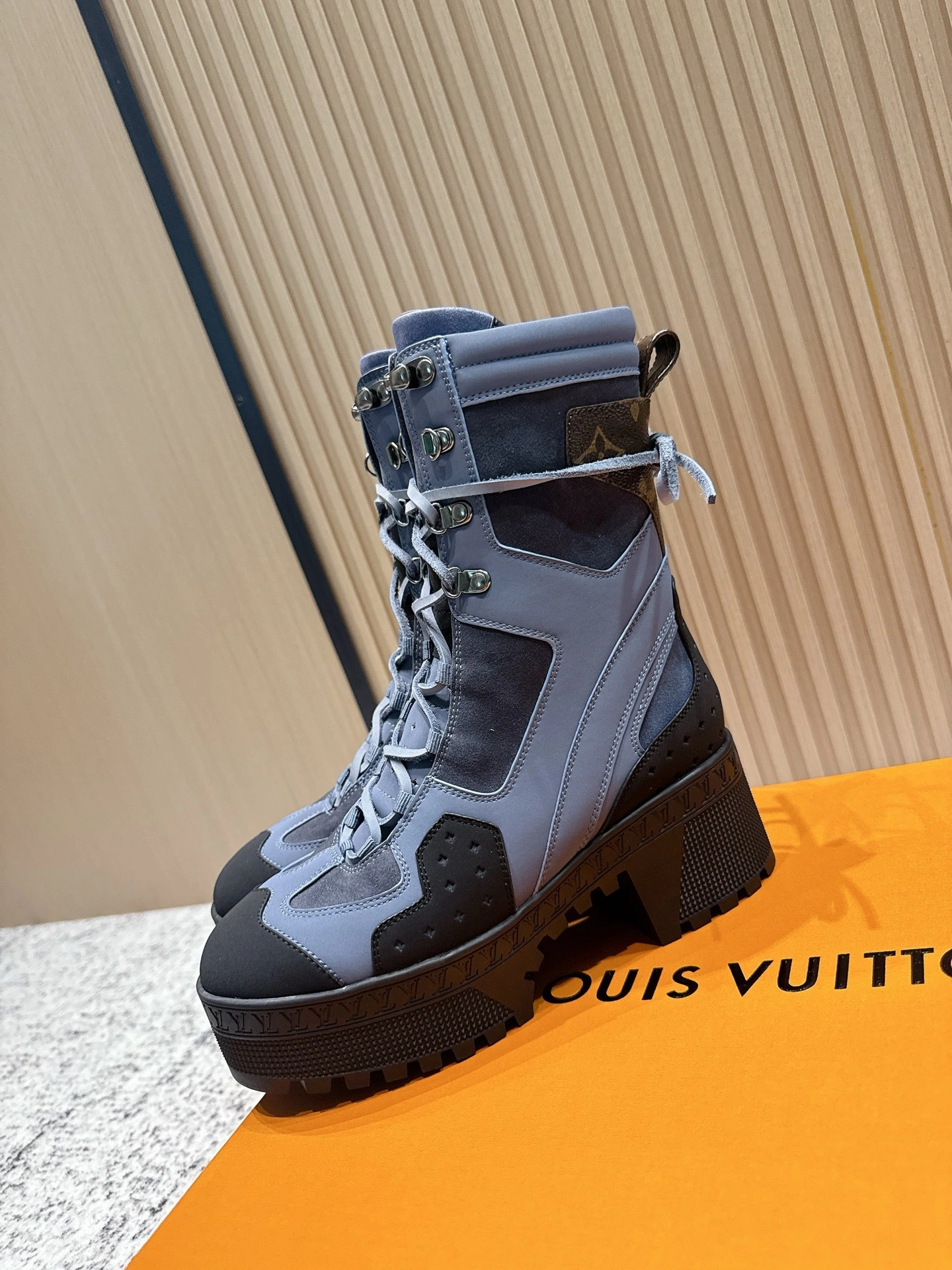 COCO-- 8V 1AISCZ cowhide Heel height ：7cm Waterproof：3.5cm item:E-X362J2913